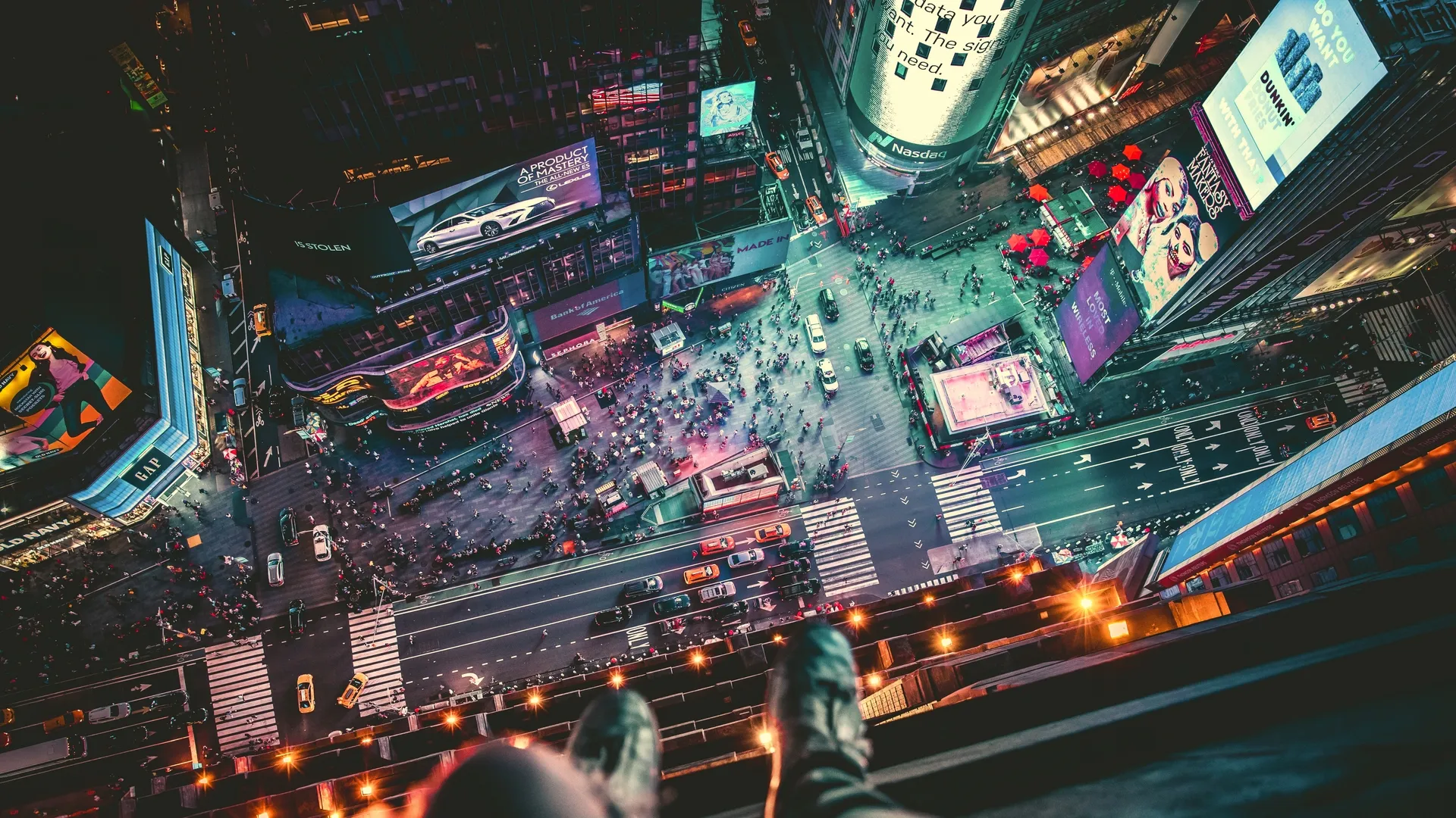 纽约时代广场4K壁纸：摩天大楼顶视图