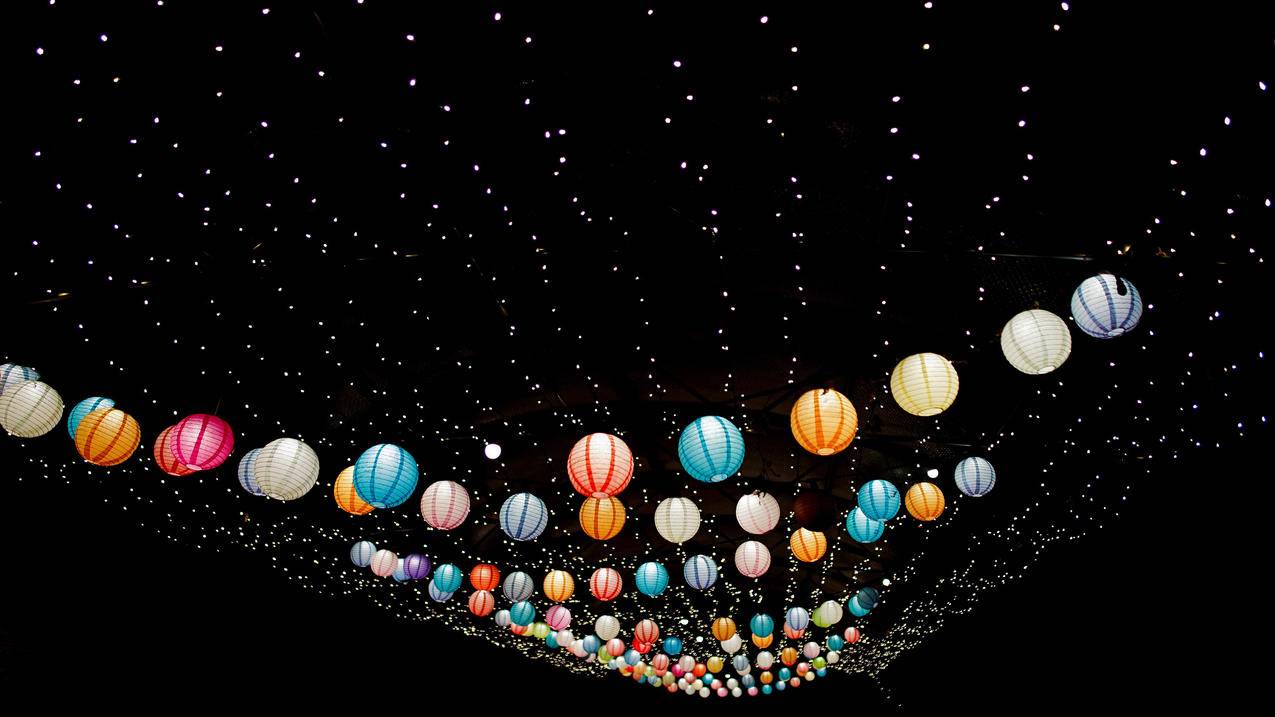 炫酷黑夜灯笼4K壁纸下载