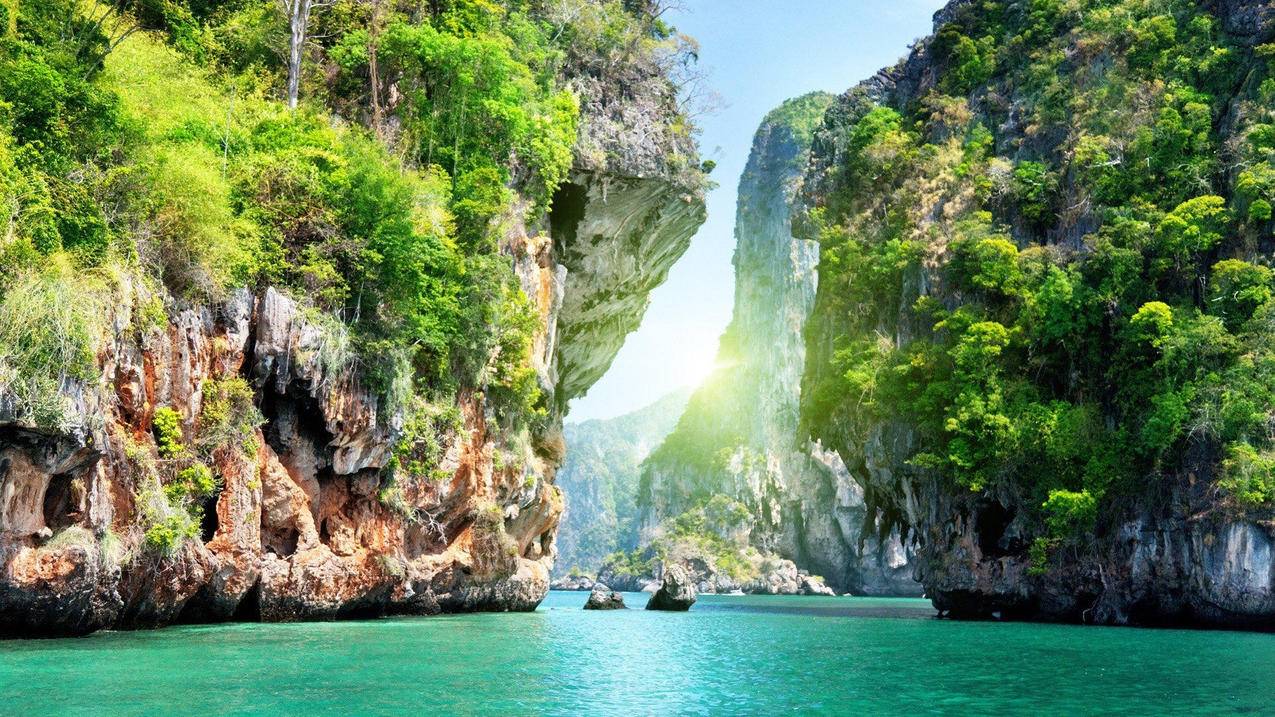 高山流水自然风景高清壁纸