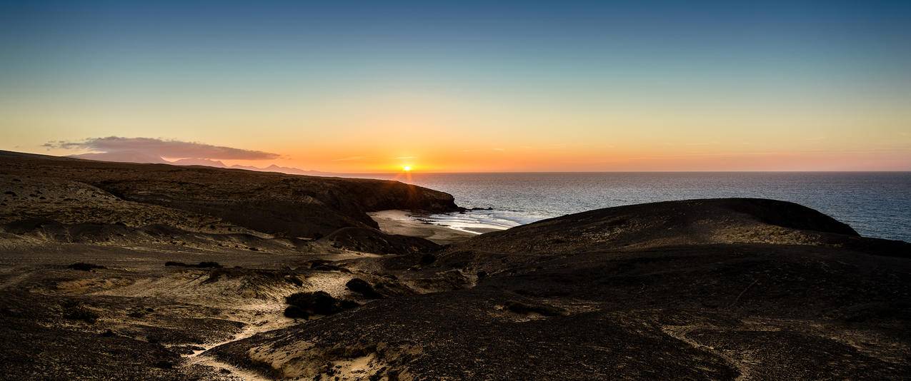 海边日落风景 带鱼屏壁纸