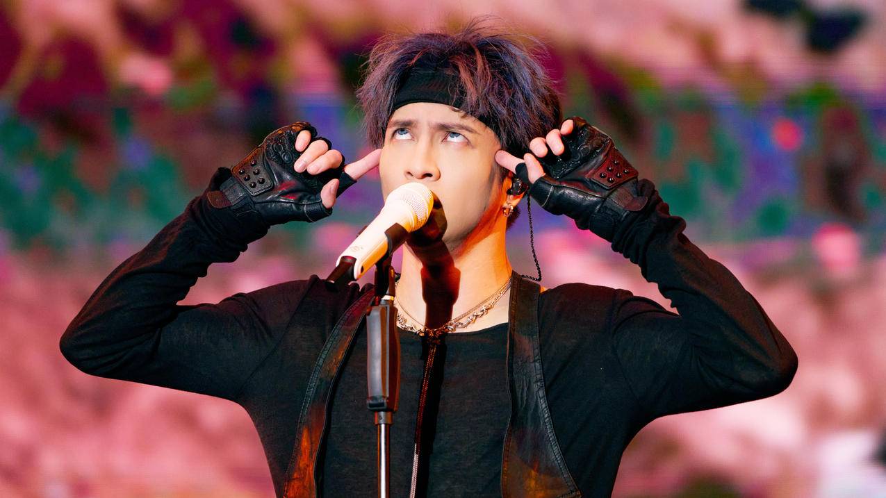 薛之谦舞台表情高清壁纸