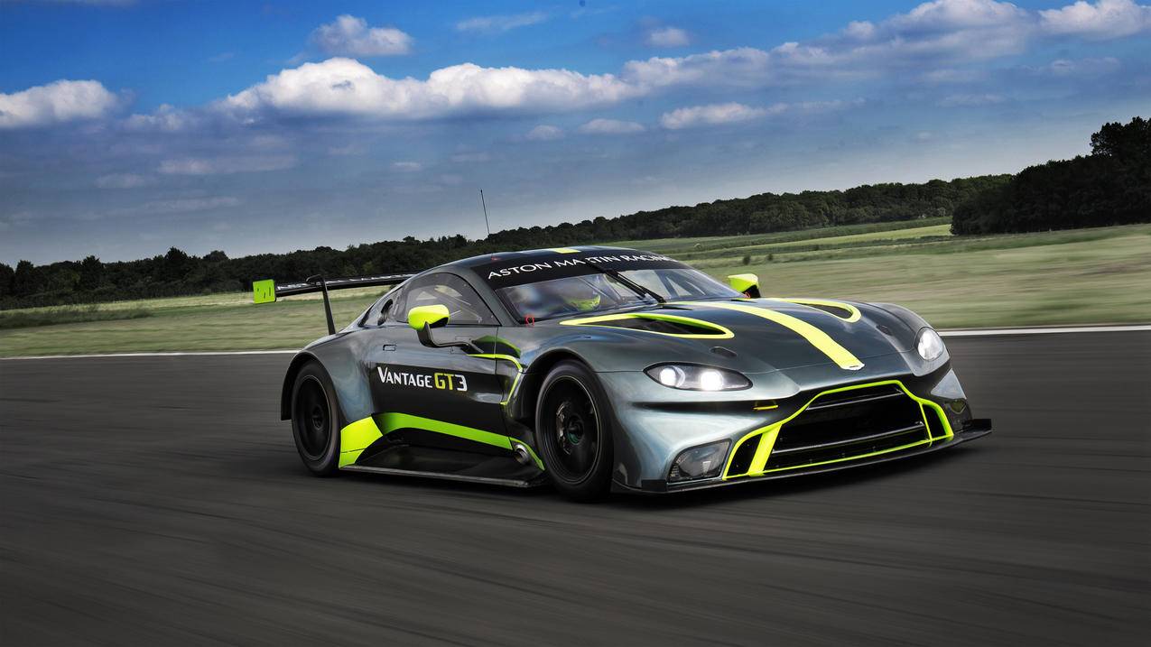 阿斯顿马丁Vantage GT3高清壁纸